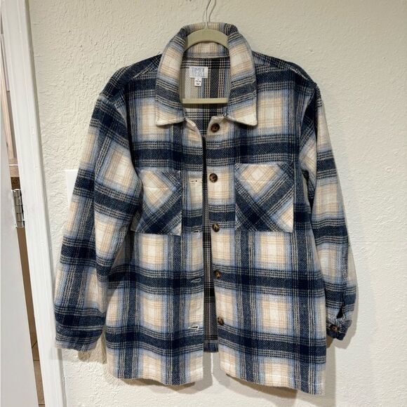 Time and Tru Blue Plaid Button Down Shirt - Picture 1 of 3